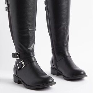 Torrid BUCKLE KNEE BOOT - BLACK (WW) | 10.5W